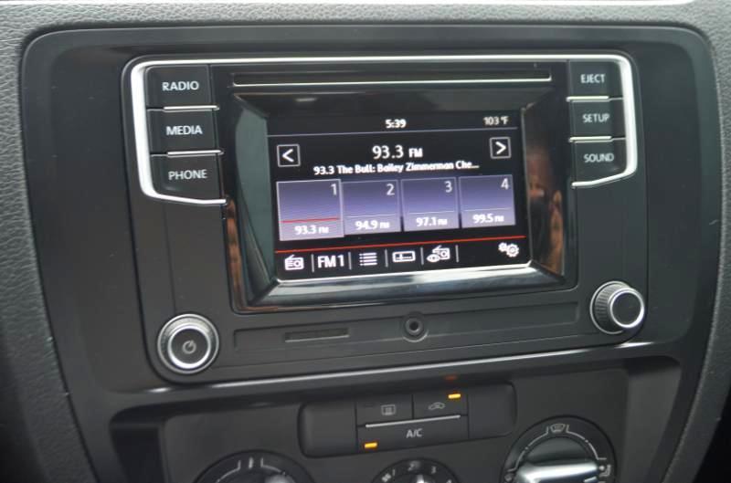 Volkswagen Jetta  2017
