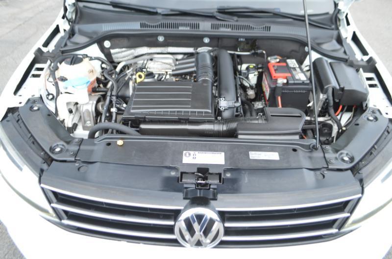 Volkswagen Jetta  2017