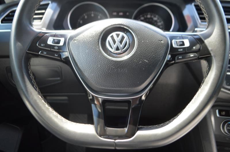 Volkswagen Tiguan SE 2021