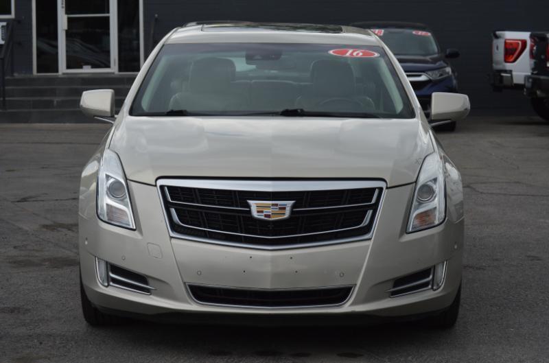 Cadillac XTS  2016