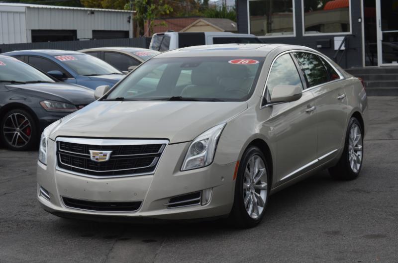 Cadillac XTS  2016