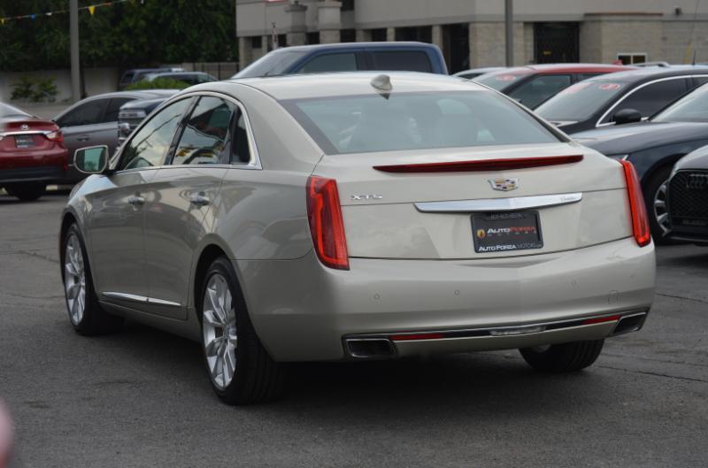 Cadillac XTS  2016
