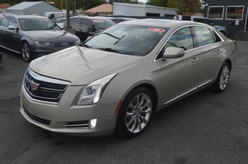 Cadillac XTS  2016