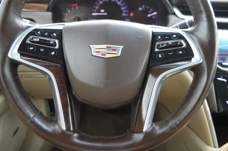 Cadillac XTS  2016