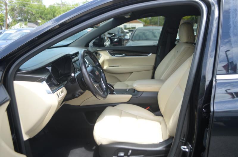 Cadillac XT5 Base 2018
