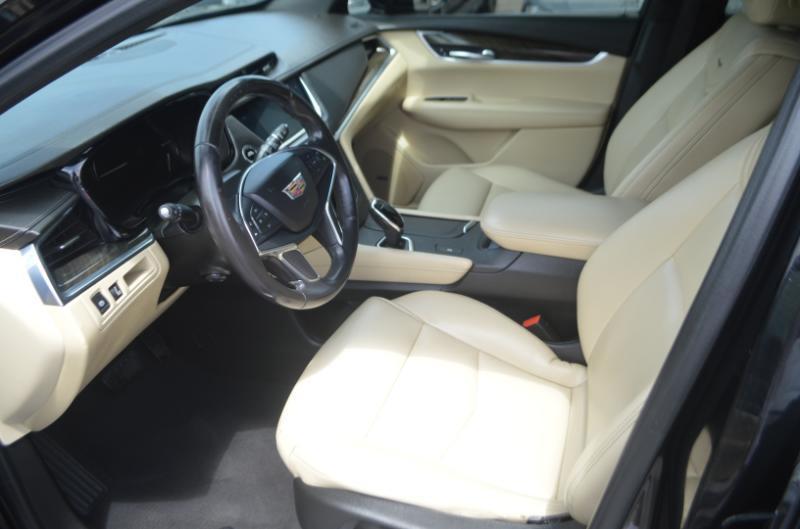 Cadillac XT5 Base 2018