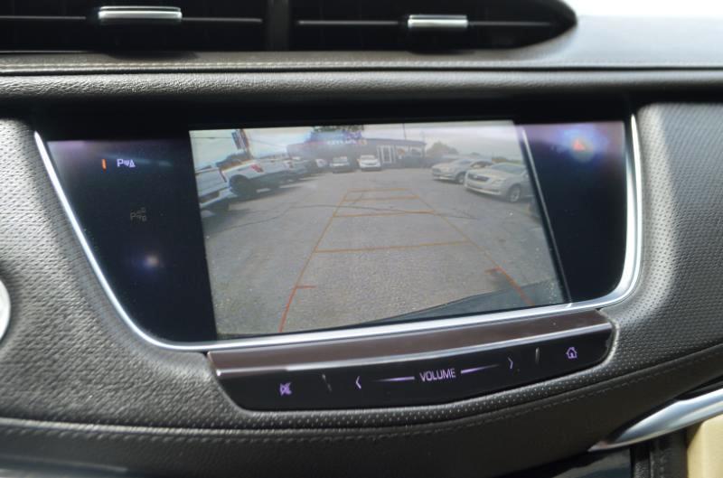 Cadillac XT5 Base 2018