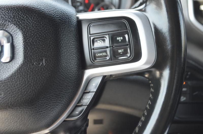RAM 2500 Big Horn Crew Cab 4WD 2021