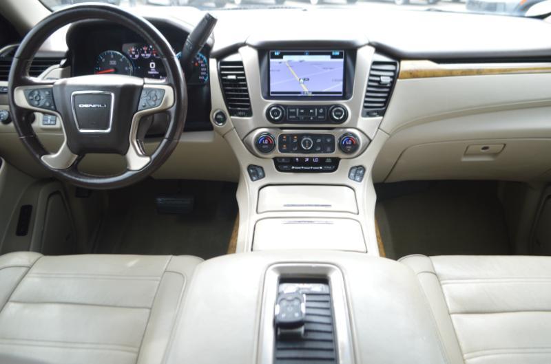 GMC Yukon XL Denali 4WD 2017