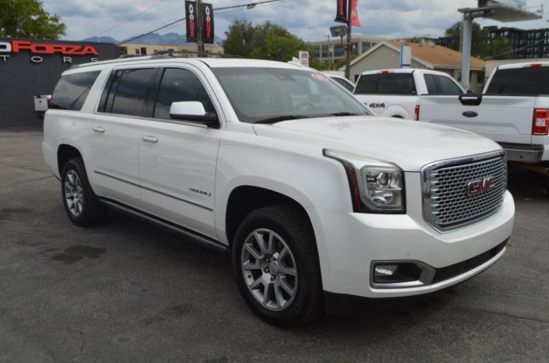 GMC Yukon XL Denali 4WD 2017