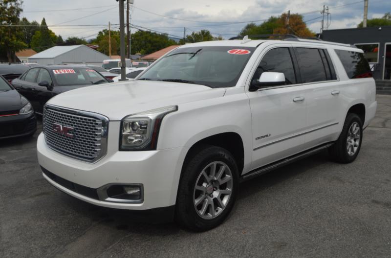 GMC Yukon XL Denali 4WD 2017
