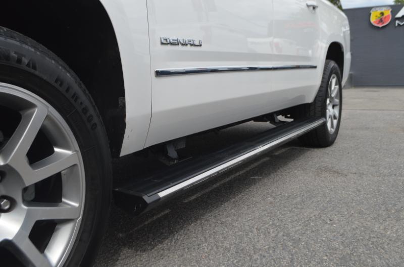 GMC Yukon XL Denali 4WD 2017