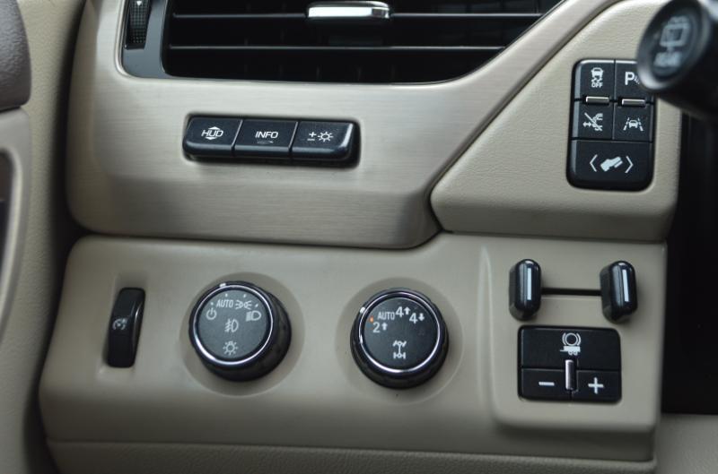 GMC Yukon XL Denali 4WD 2017