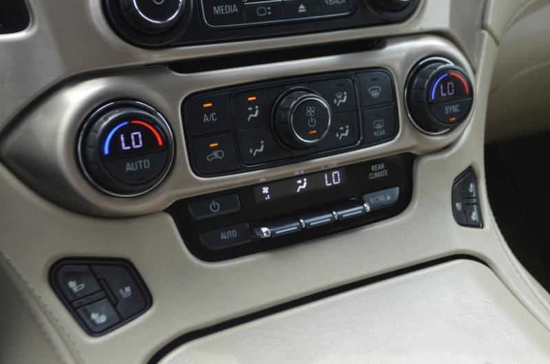 GMC Yukon XL Denali 4WD 2017