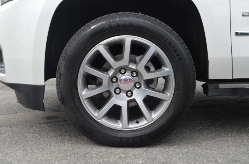 GMC Yukon XL Denali 4WD 2017