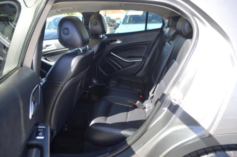 Mercedes-Benz GLA-Class GLA250 4MATIC 2015