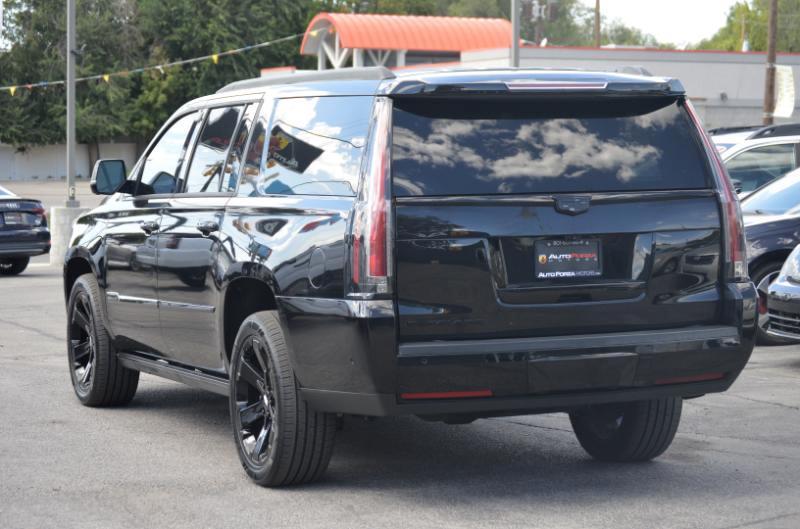 Cadillac Escalade ESV Platinum 4WD 2018