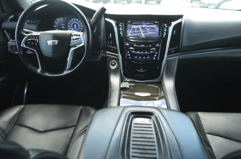 Cadillac Escalade ESV Platinum 4WD 2018