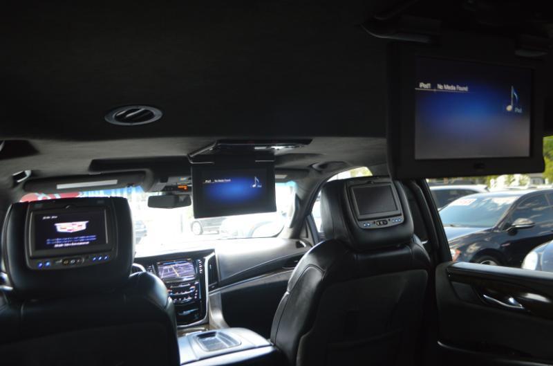 Cadillac Escalade ESV Platinum 4WD 2018