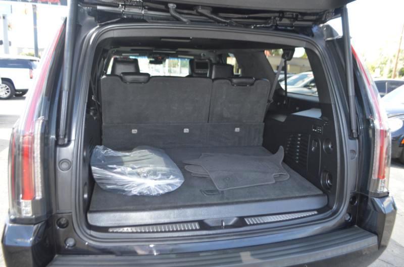 Cadillac Escalade ESV Platinum 4WD 2018