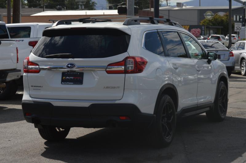 Subaru Ascent Base 8-Passenger 2019