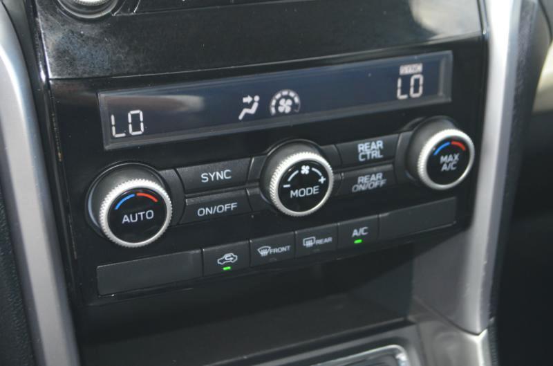 Subaru Ascent Base 8-Passenger 2019