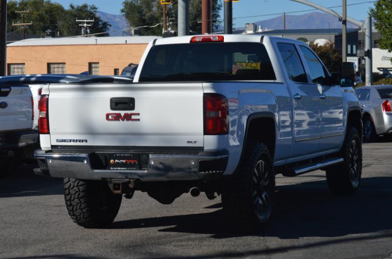 GMC Sierra 2500HD SLT Crew Cab 4WD 2015