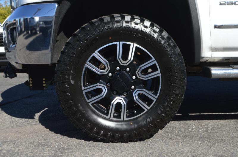 GMC Sierra 2500HD SLT Crew Cab 4WD 2015
