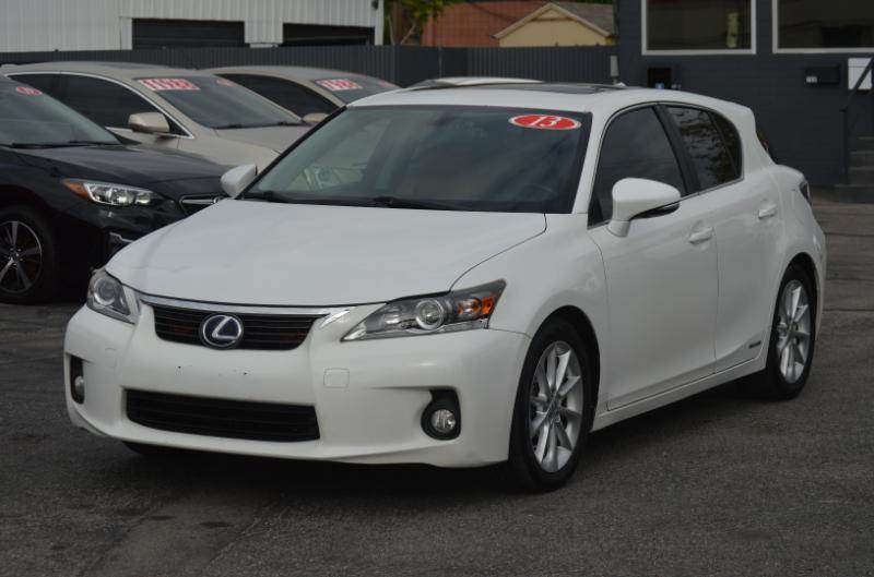 Lexus CT 200h Base 2013