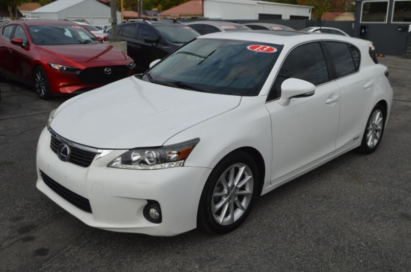 Lexus CT 200h Base 2013
