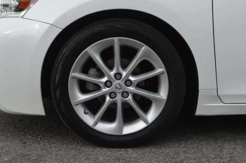 Lexus CT 200h Base 2013