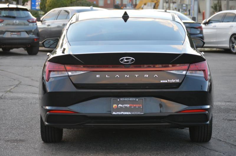 Hyundai Elantra Blue Hybrid 2023