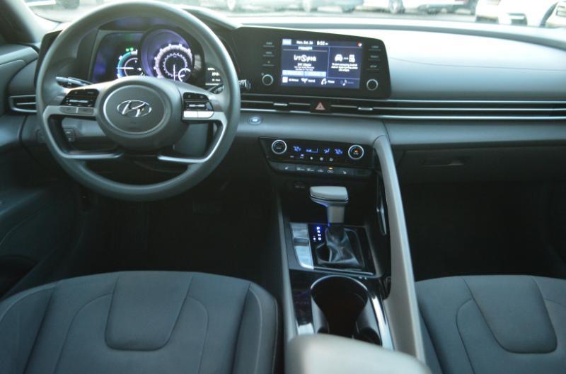 Hyundai Elantra Blue Hybrid 2023