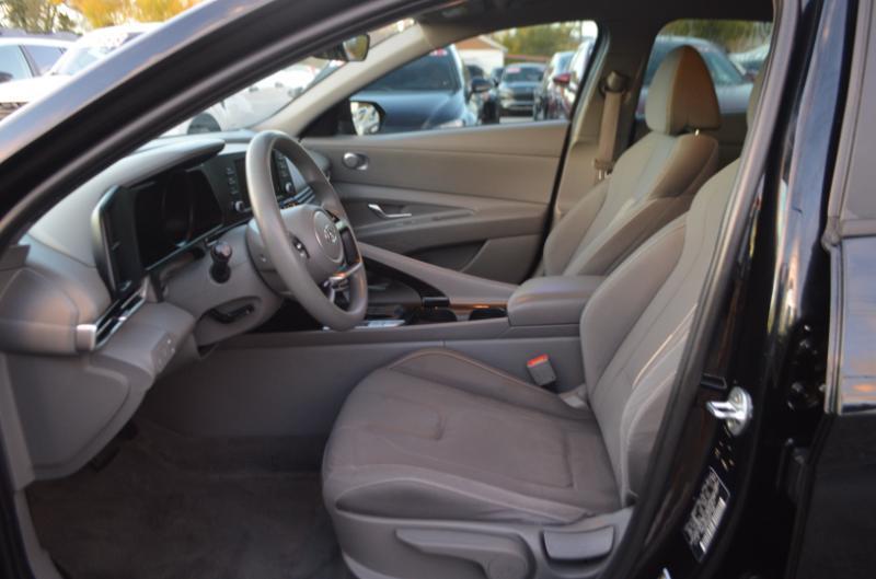 Hyundai Elantra Blue Hybrid 2023