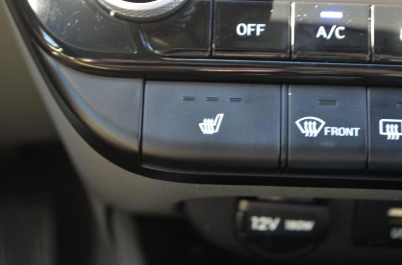 Hyundai Elantra Blue Hybrid 2023