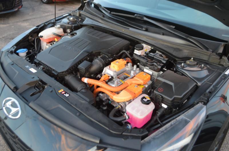 Hyundai Elantra Blue Hybrid 2023