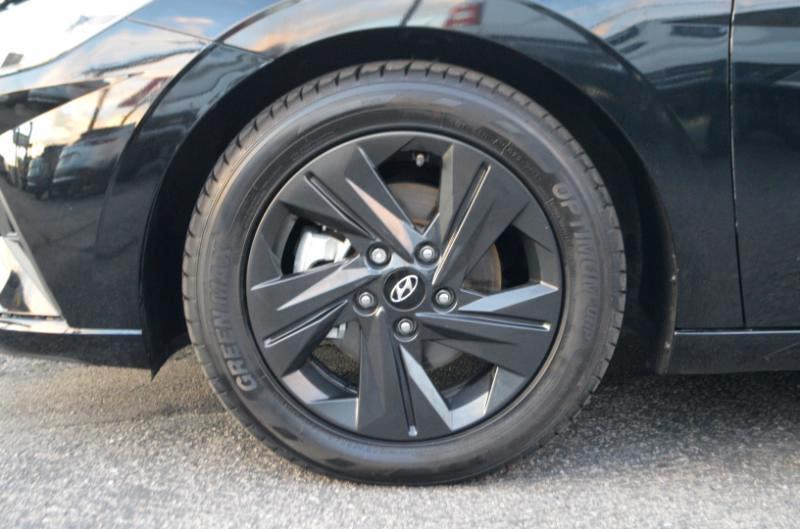 Hyundai Elantra Blue Hybrid 2023