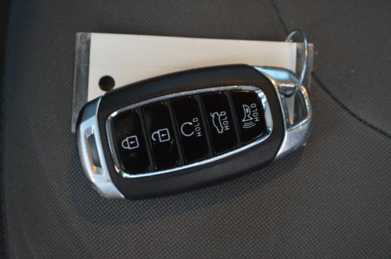 Hyundai Elantra Blue Hybrid 2023