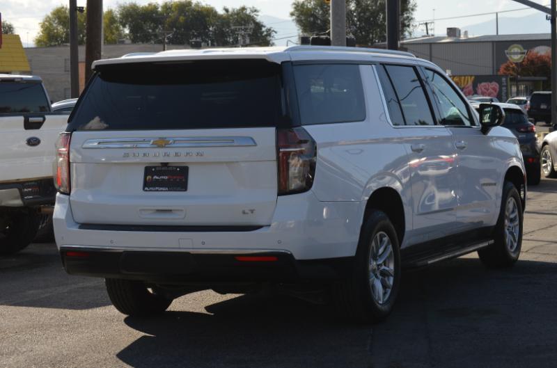 Chevrolet Suburban LT 4WD 2021