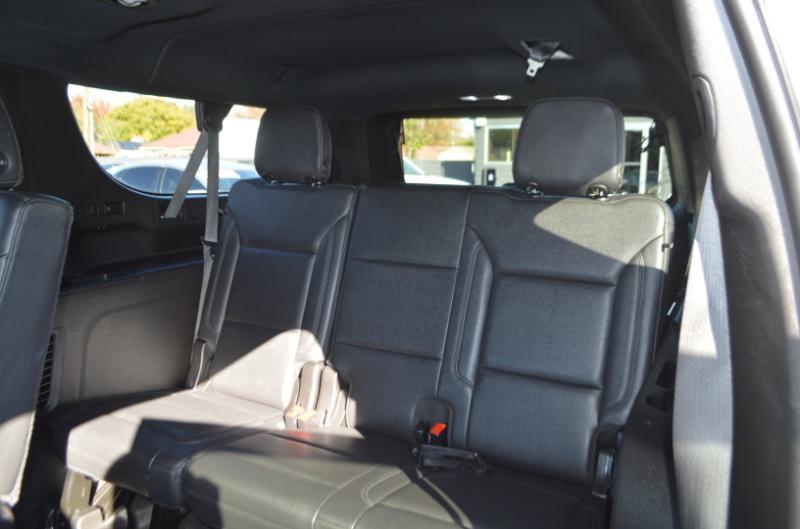 Chevrolet Suburban LT 4WD 2021