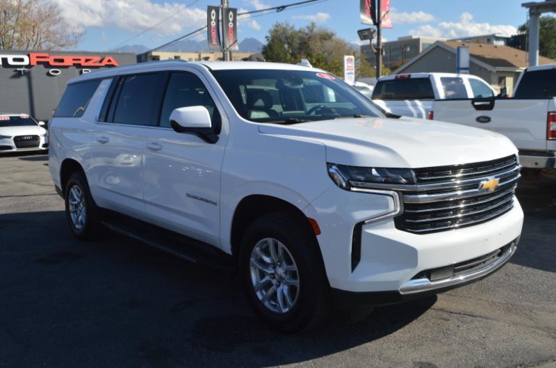 Chevrolet Suburban LT 4WD 2021