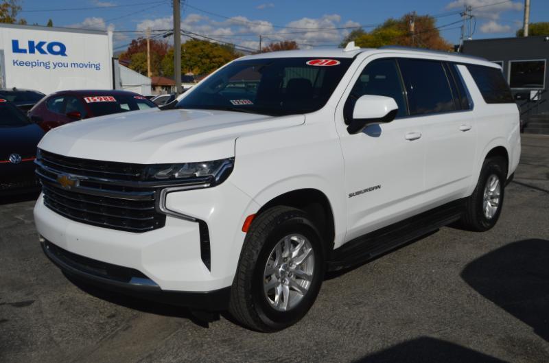 Chevrolet Suburban LT 4WD 2021