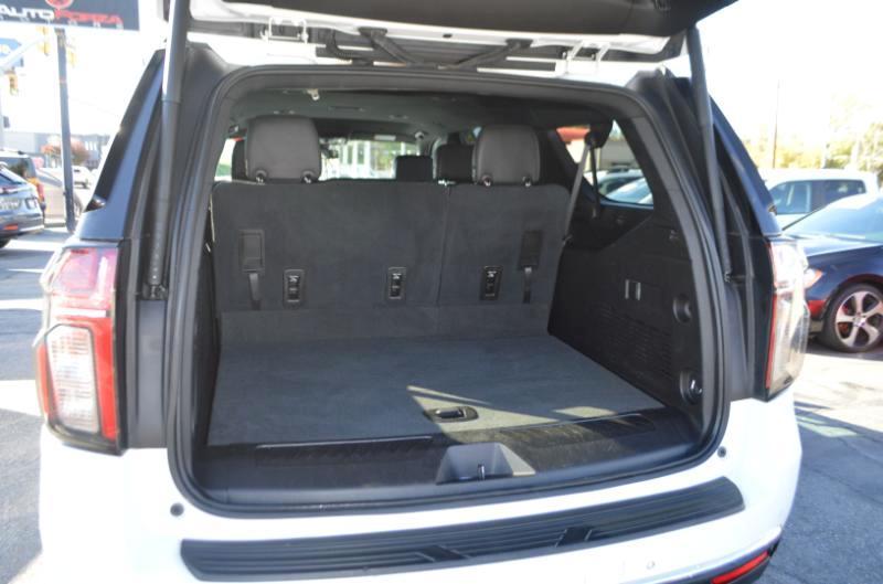 Chevrolet Suburban LT 4WD 2021