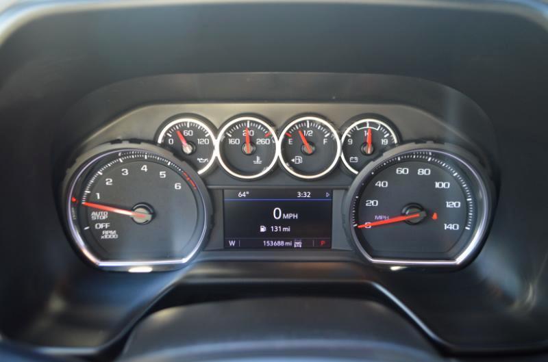 Chevrolet Suburban LT 4WD 2021