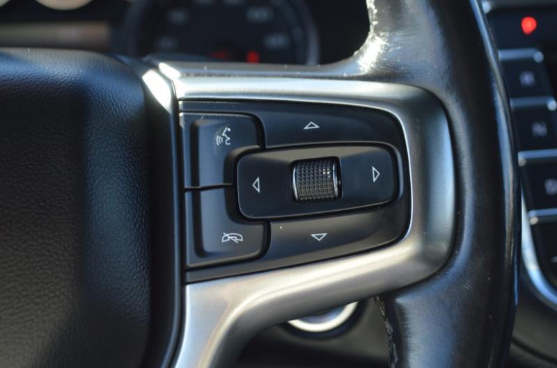 Chevrolet Suburban LT 4WD 2021
