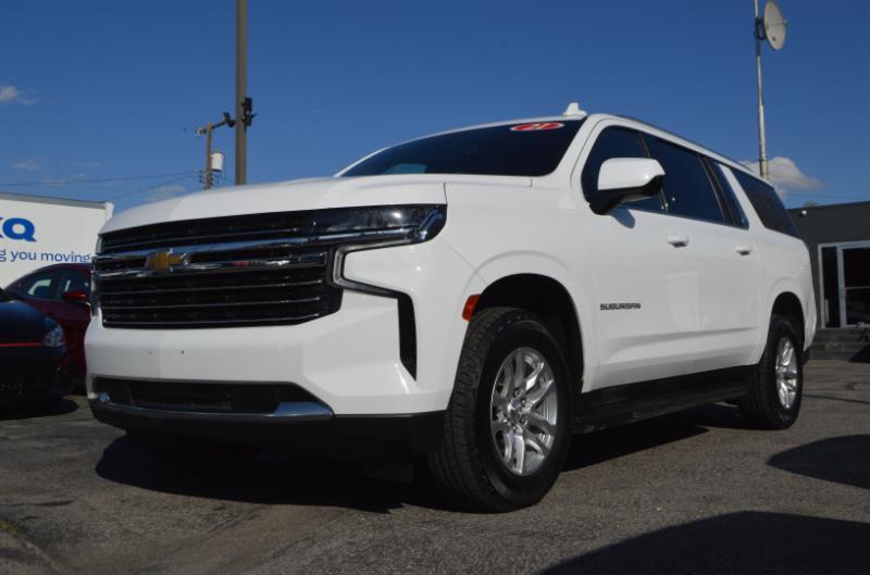 Chevrolet Suburban LT 4WD 2021