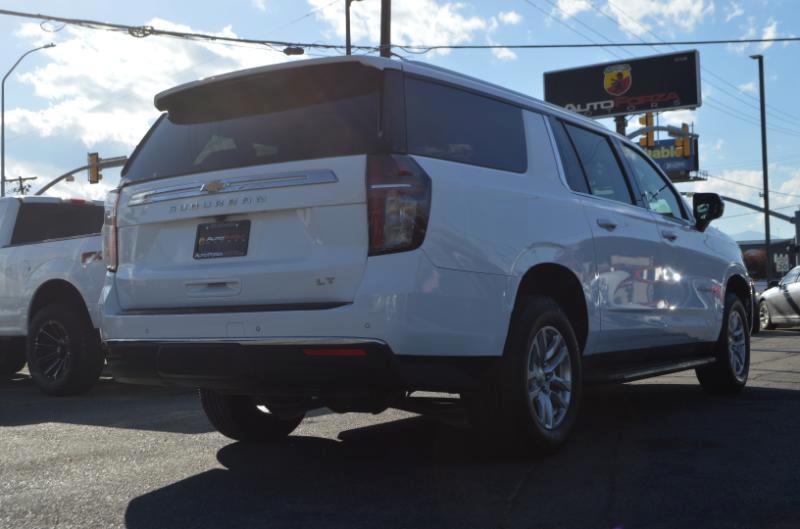 Chevrolet Suburban LT 4WD 2021