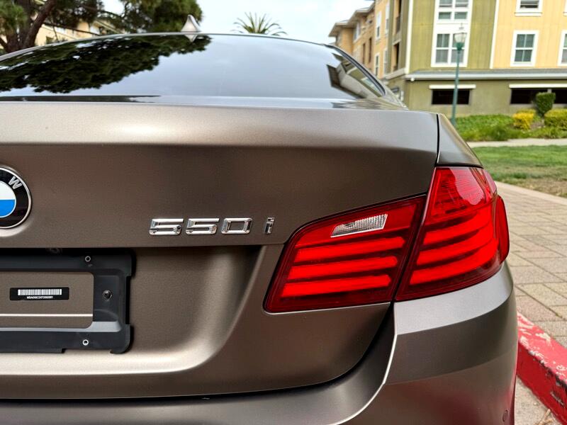 BMW 5-Series 550i 2015 BMW 5-Series 550i 2015