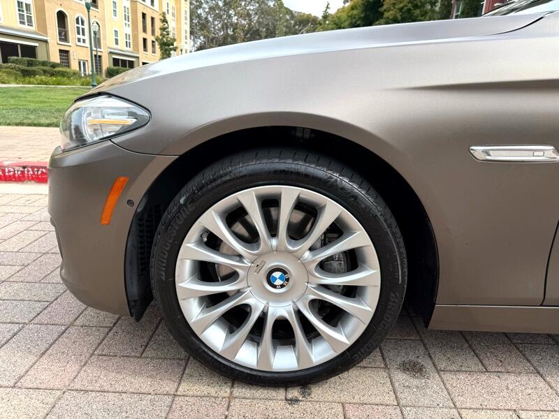 BMW 5-Series 550i 2015 BMW 5-Series 550i 2015