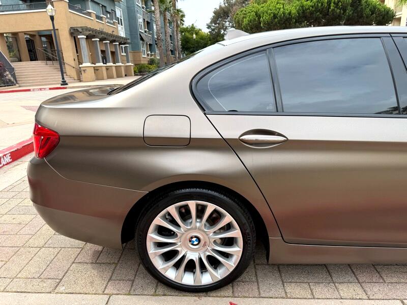 BMW 5-Series 550i 2015 BMW 5-Series 550i 2015